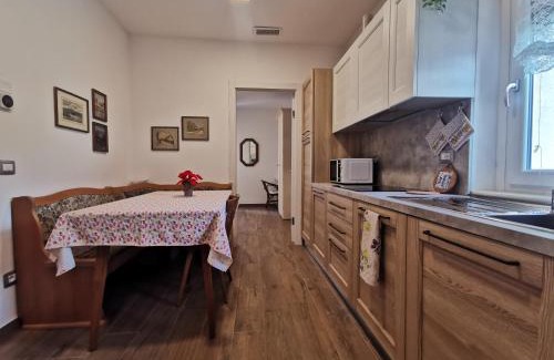 Negrar House | Appartamento in villa Marirosa