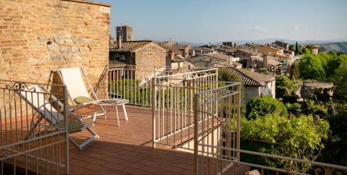 San Gimignano City Centre House | Appartamento Le Palme con terrazze in centro
