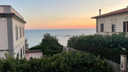 Castiglioncello Apartment | Appartamento Mare caletta Castiglioncello