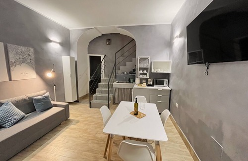 Naples City Centre Apartment | Appartamento nel Cuore di Napoli