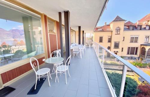 Luino Apartment | Appartamento Palazzo di Vetro