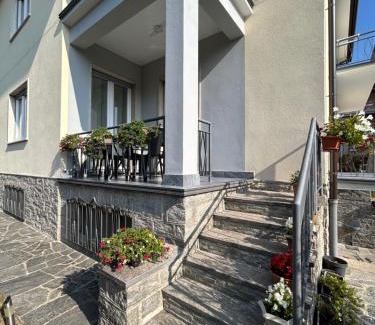 Luino Apartment | Appartamento Rajmonda