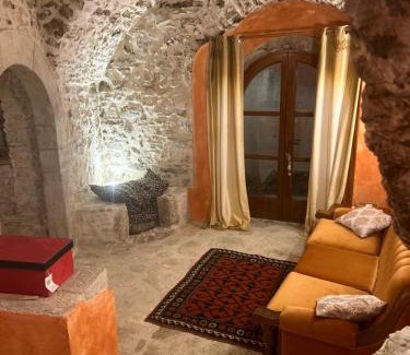 Precetto Apartment | Appartamento Storico a Valle San Martino di Spoleto