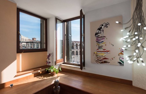 Verona City Centre Apartment | Appartamento storico con balconi vista Arena