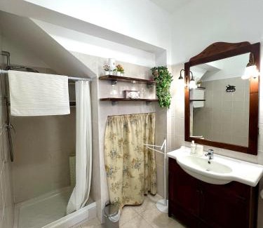 Lake Bracciano House | Appartamento tra il borgo e il lago