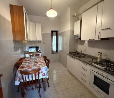 Tortona Apartment | Appartamento Tortona, in via Pernigotti