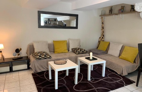 Noyal-sur-Seiche Apartment | Appartement dans une longère aux portes de Rennes