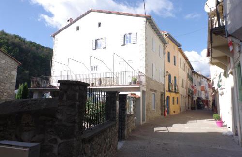 Prats-de-Mollo-la-Preste Apartment | Appartement Saintes Juste et Ruffine centre ancien