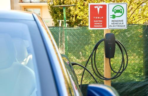 Le Pin Apartment | Appartement 1-4 pers - Proche Paris, CDG, Grand Paris Arena - A L'Ombre du Pin "5"