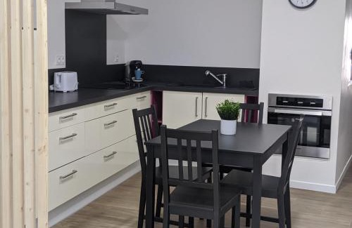 Malestroit Apartment | Appartement 10A - RDC-centre ville-local vélo