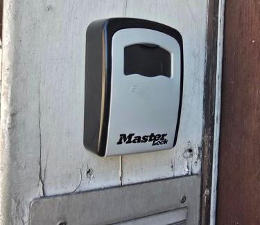 Foix Apartment | Appartement 120m2 - 10 couchages - 3ch - centre Foix - 2 sdb-2 wc - Parking gratuit à 1 Minute