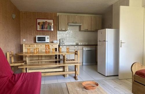 Orcieres-Merlette Apartment | Appartement 2 pièces cabine 8 pers, proche pistes et commerces, Orcières - FR-1-262-87