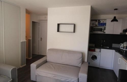 Bagneres-de-Luchon Apartment | Appartement 2 Pièces avec Cabine, Parking, Internet - Bagnères-de-Luchon - FR-1-313-159