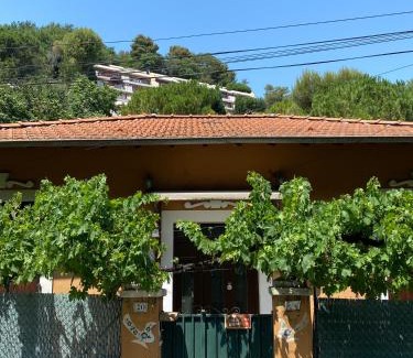 Fabron House | Appartement 2 pièces avec terrasse et parking, WIFI, climatisation