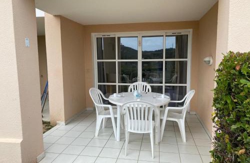 Cap Esterel Apartment | Appartement 3 Pièces avec Terrasse et Piscine à Saint-Raphaël - FR-1-504-683