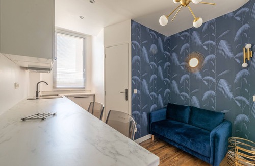 Bourg-l'Eveque Apartment | Appartement 3 Pièces Quartier Mail