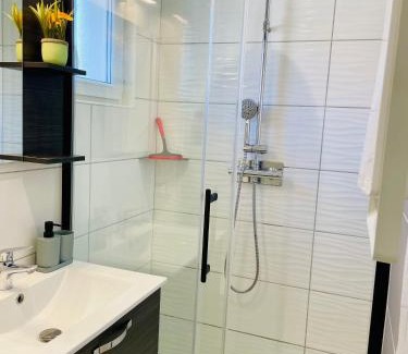 Le Grau-Du-Roi Apartment | Appartement 4-6 personnes 2 chambres et 1 cabine