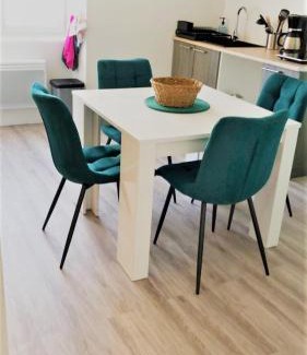 Santec House | Appartement 4 personnes vue mer à Santec au pied de la plage du Dossen