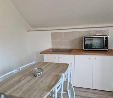 Thesee Apartment | Appartement au milieu des vignes