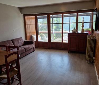 Orcieres-Merlette Apartment | Appartement au pied des pistes avec vue sur la montagne