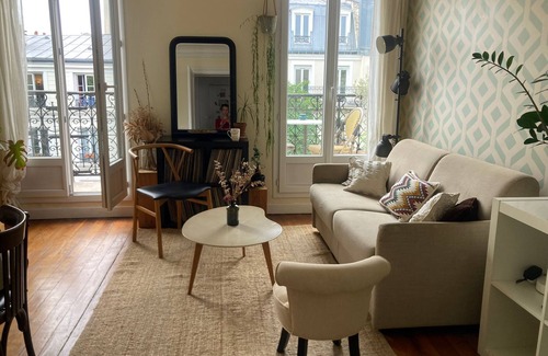 20th Arrondissement Apartment | Appartement Avec Charme Typique Parisien - Balcon Plein SUD