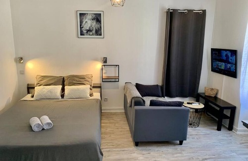 Montlucon Apartment | Appartement avec cuisine au centre ville WIFI