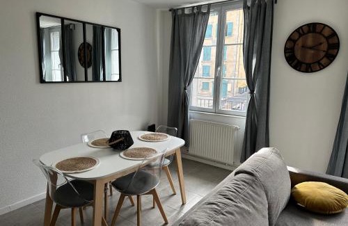 Le Puy-en-Velay Apartment | Appartement avec terrasse au Puy