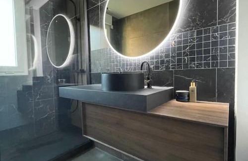 Vitry-sur-Seine Apartment | Appartement avec Jardin à 13min de Paris