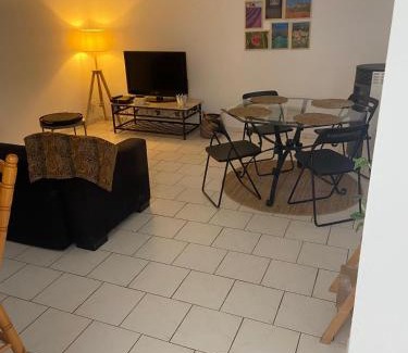 Salernes Apartment | Appartement avec jardin