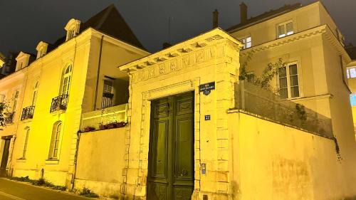 Downtown Angers Villa | Appartement Bossoreil 110m2 - 3 chambres