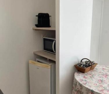 Chateau-d'Olonne Apartment | Appartement charmant aux Sables-d'Olonne avec terrasse.