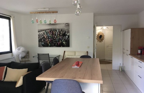 Le Bouscat Apartment | Appartement Chaleureux Proche de Bordeaux Centre