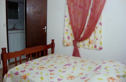 Port-Louis Apartment | Appartement charmant à Port-Louis avec jardin clôturé