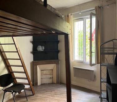 Saint Blaise Apartment | Appartement charmant à Paris 20 eme