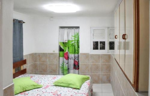 L'Houezel Apartment | Appartement charmant au cœur du Gosier, vue sur la montagne