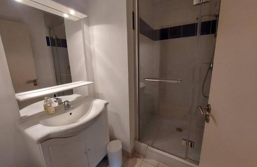 Cauterets Apartment | Appartement charmant centre village, près télécabines - FR-1-812-144