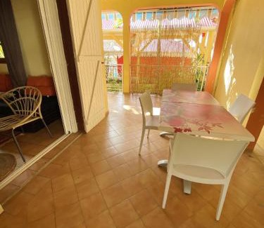 Pointe-Noire Apartment | Appartement charmant à Pointe-Noire - Piscine et Jacuzzi - 54 m²