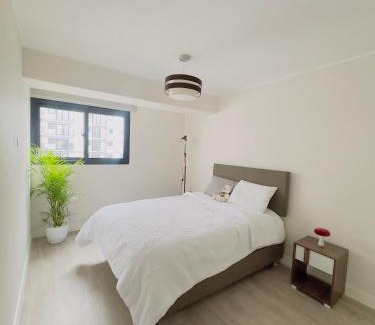 Leuro Apartment | APPARTEMENT CHIC MIRAFLORES Paradis