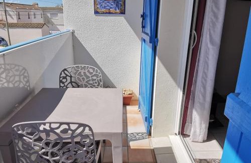 La Tranche-sur-Mer Apartment | Appartement cosy à 100m de la plage avec mezzanine, terrasse et parking privatif - FR-1-194-263