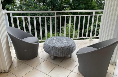 Cafeiere Apartment | Appartement confortable à Deshaies avec vue sur la mer - 55 m²