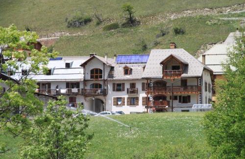 Arvieux Apartment | Appartement confortable a Le Coin 48m² Vue montagne
