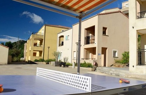 Avene Condo | Appartement Confortable à 800 du Centre Thermal