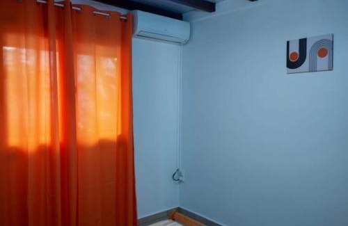 Sainte-Anne Apartment | Appartement confortable à Bouillante 52 m² avec vue mer