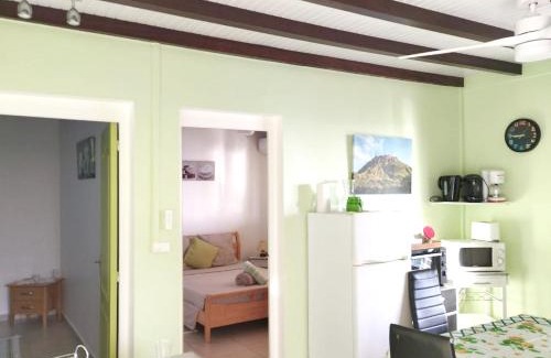 Sainte-Anne Apartment | Appartement confortable avec vue sur mer à Bouillante, 50 m²