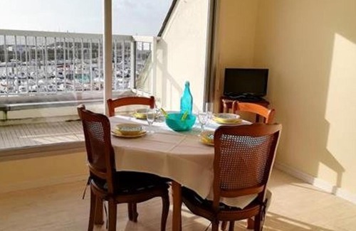 La Turballe Apartment | Appartement cosy à La Turballe - 2/4 pers, proche centre et plage, parking inclus - FR-1-392-95