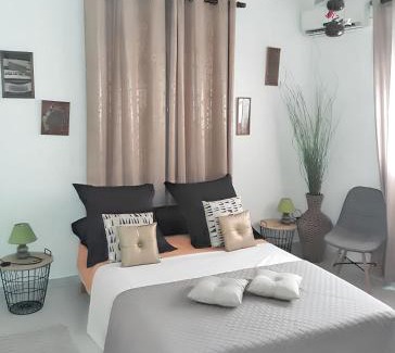 Sainte-Rose Apartment | Appartement cosy à Sainte Rose/50 m²/Piscine partagée