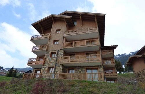 Bisanne 1500 Apartment | Appartement cosy avec piscine - 4 pers, balcon, parking - près des Saisies - FR-1-594-156