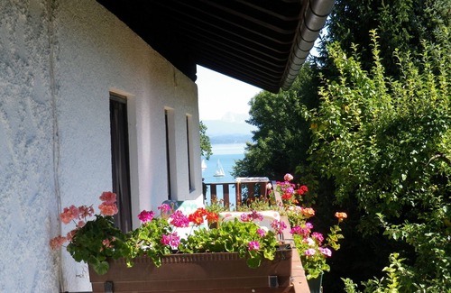 Gollenshausen a.Chiemsee Apartment | Appartement 5 - 43 qm - Wohnraum, Schlafzimmer, Küche, Dusche/WC, Balkon
