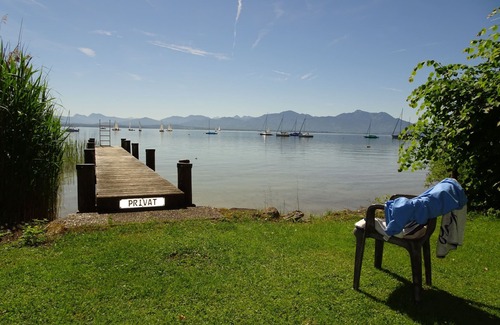 Gollenshausen a.Chiemsee Apartment | Appartement 5 - 43 qm - Wohnraum, Schlafzimmer, Küche, Dusche/WC, Balkon