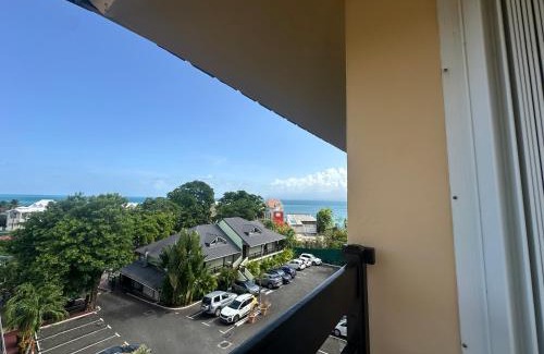 Bas du Fort Apartment | Appartement de la mer